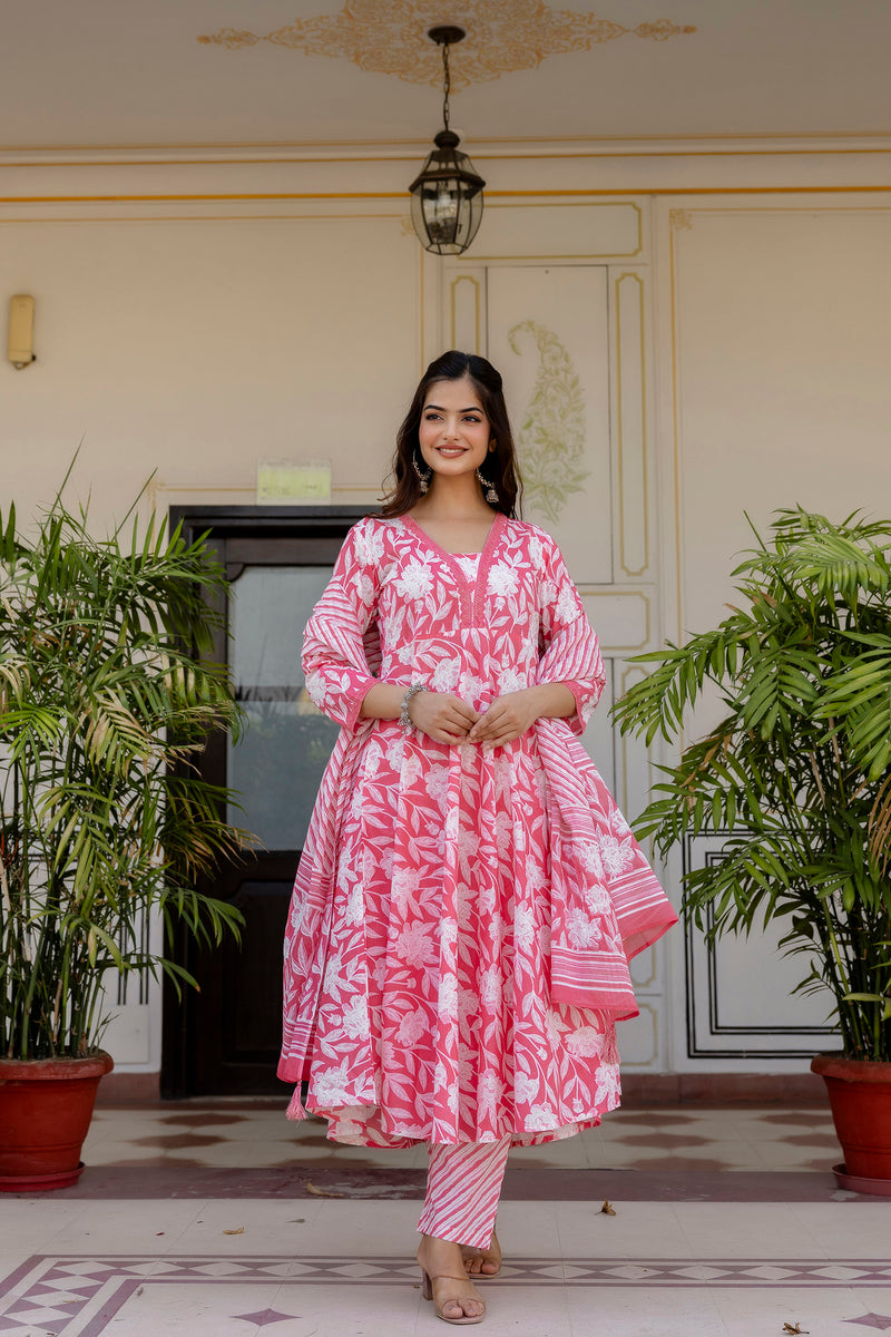 EthniFlair Floral Printed Empire Kurta with Pyjamas & Dupatta