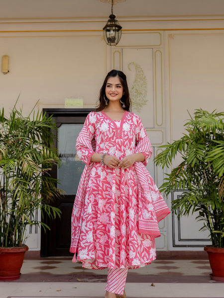 EthniFlair Floral Printed Empire Kurta with Pyjamas & Dupatta