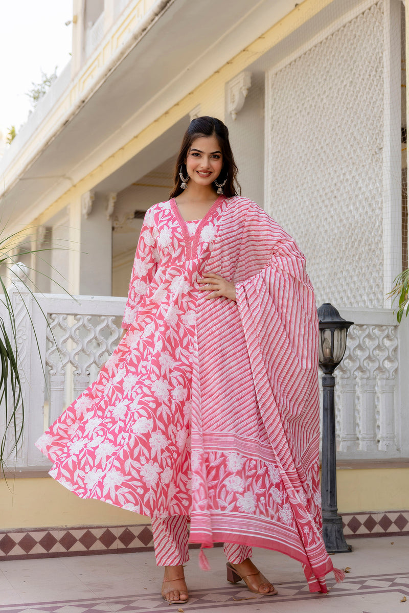 EthniFlair Floral Printed Empire Kurta with Pyjamas & Dupatta