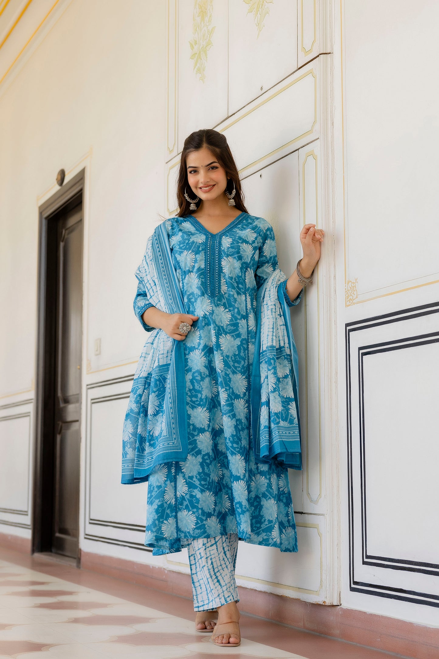 EthniFlair Women Floral Printed Regular Aari Work Pure Cotton Kurta with Trousers & With Dupatta