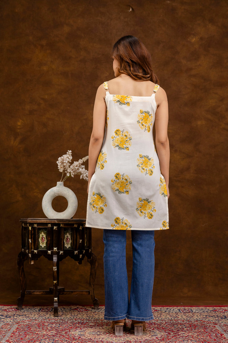 EthniFlair Floral Printed Straight Kurti