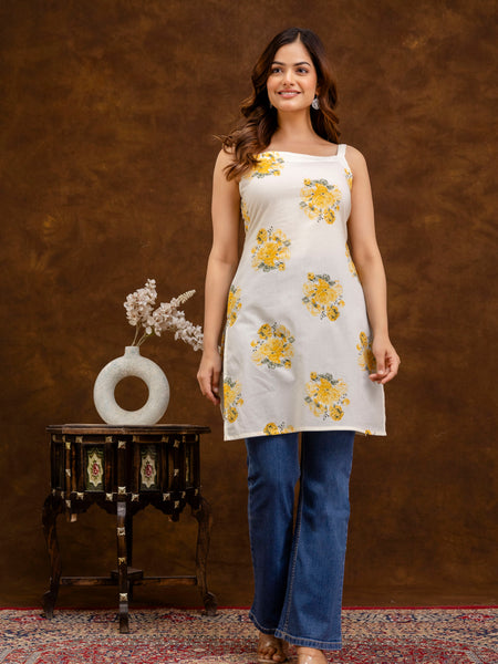 EthniFlair Floral Printed Straight Kurti