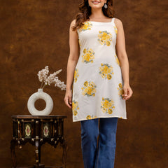 EthniFlair Floral Printed Straight Kurti