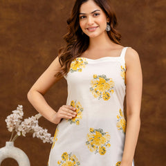 EthniFlair Floral Printed Straight Kurti