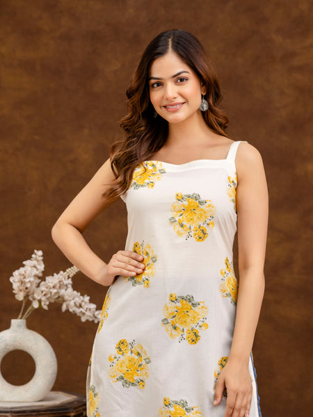 EthniFlair Floral Printed Straight Kurti