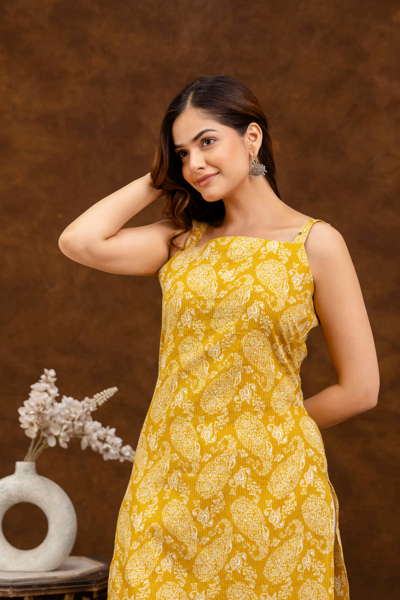 EthniFlair Paisley Printed Shoulder Straps Straight Kurta