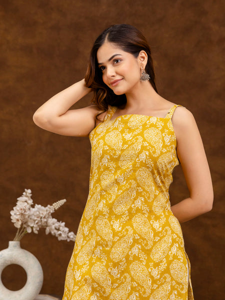 EthniFlair Paisley Printed Shoulder Straps Straight Kurta