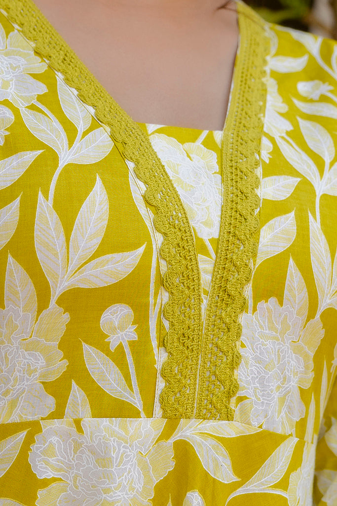 EthniFlair Floral Printed Empire Kurta with Trousers & Dupatta