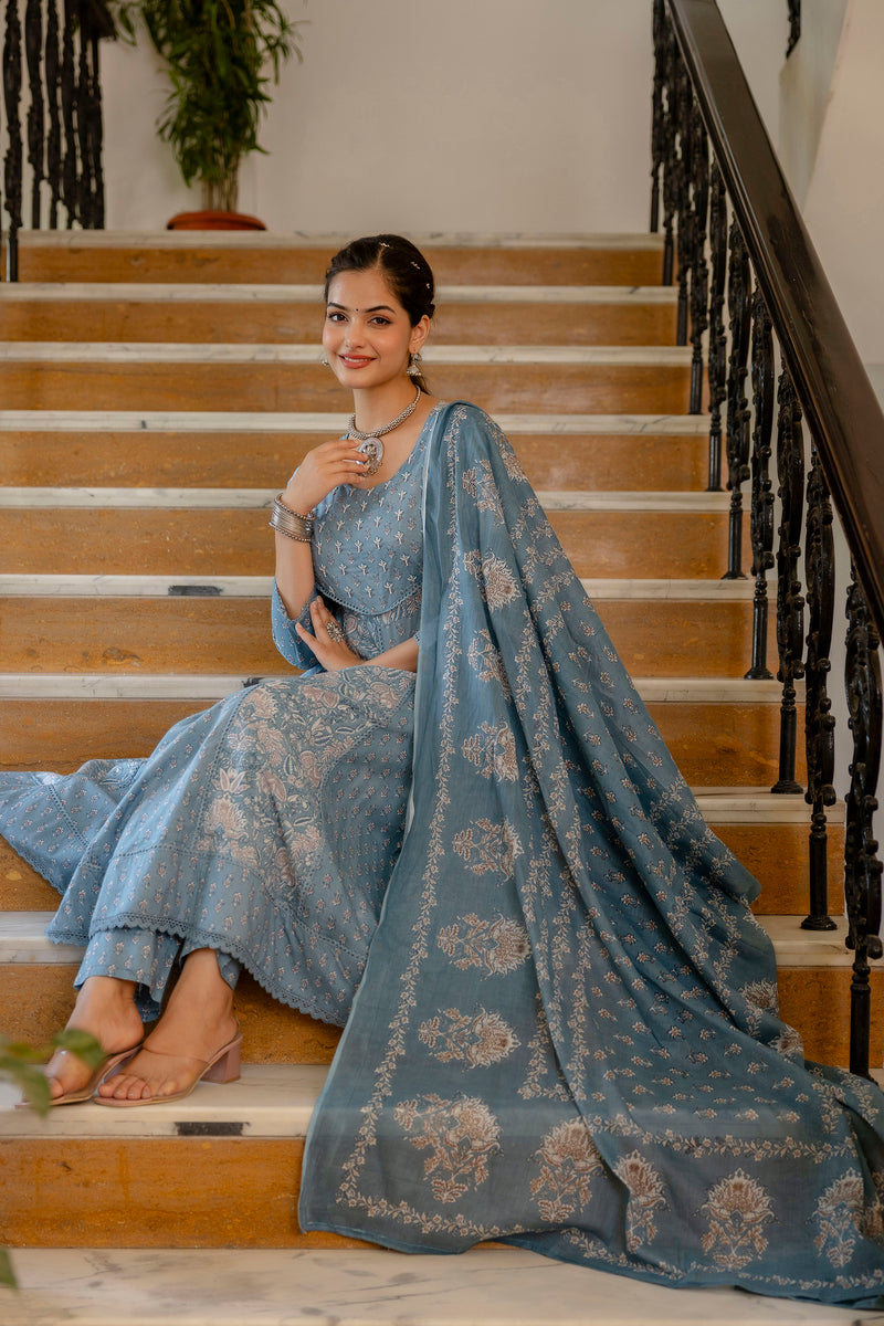 EthniFlair Floral Printed Panelled Aari Work Kurta with Trousers & Dupatta