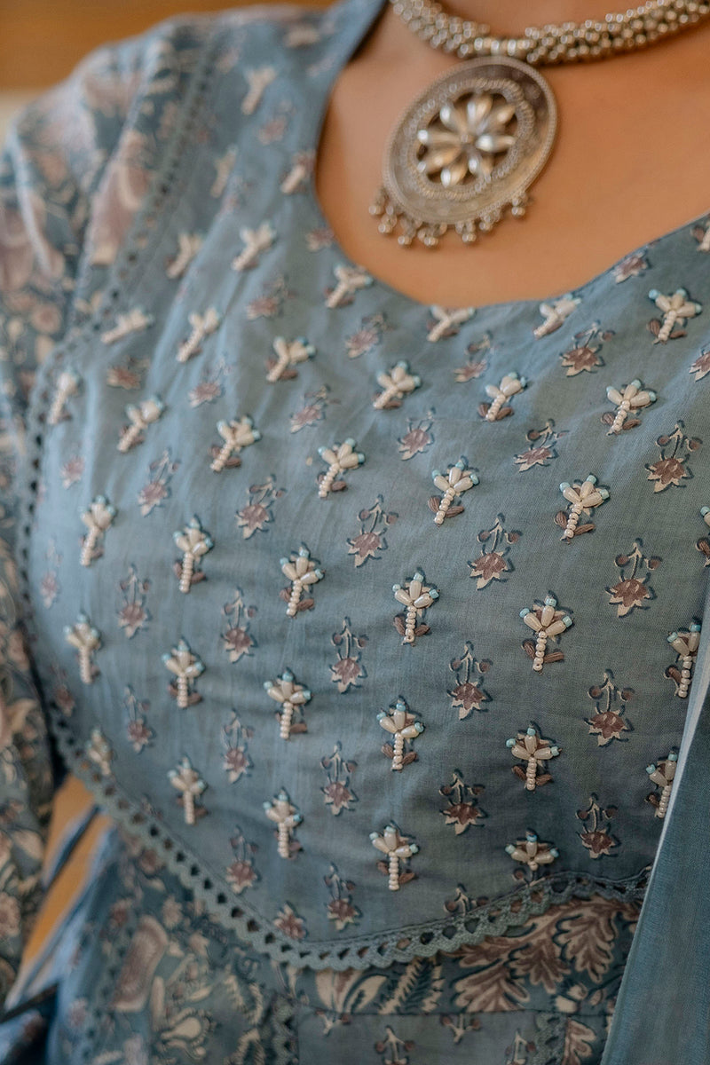 EthniFlair Floral Printed Panelled Aari Work Kurta with Trousers & Dupatta