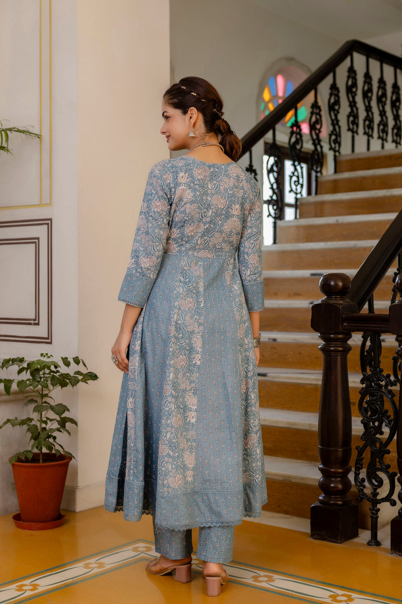 EthniFlair Floral Printed Panelled Aari Work Kurta with Trousers & Dupatta