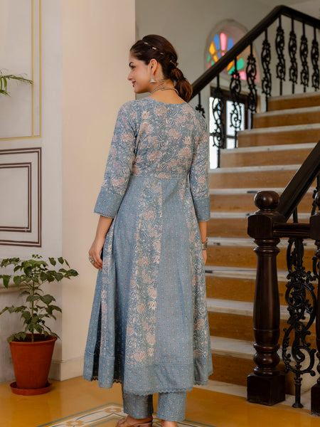 EthniFlair Floral Printed Panelled Aari Work Kurta with Trousers & Dupatta