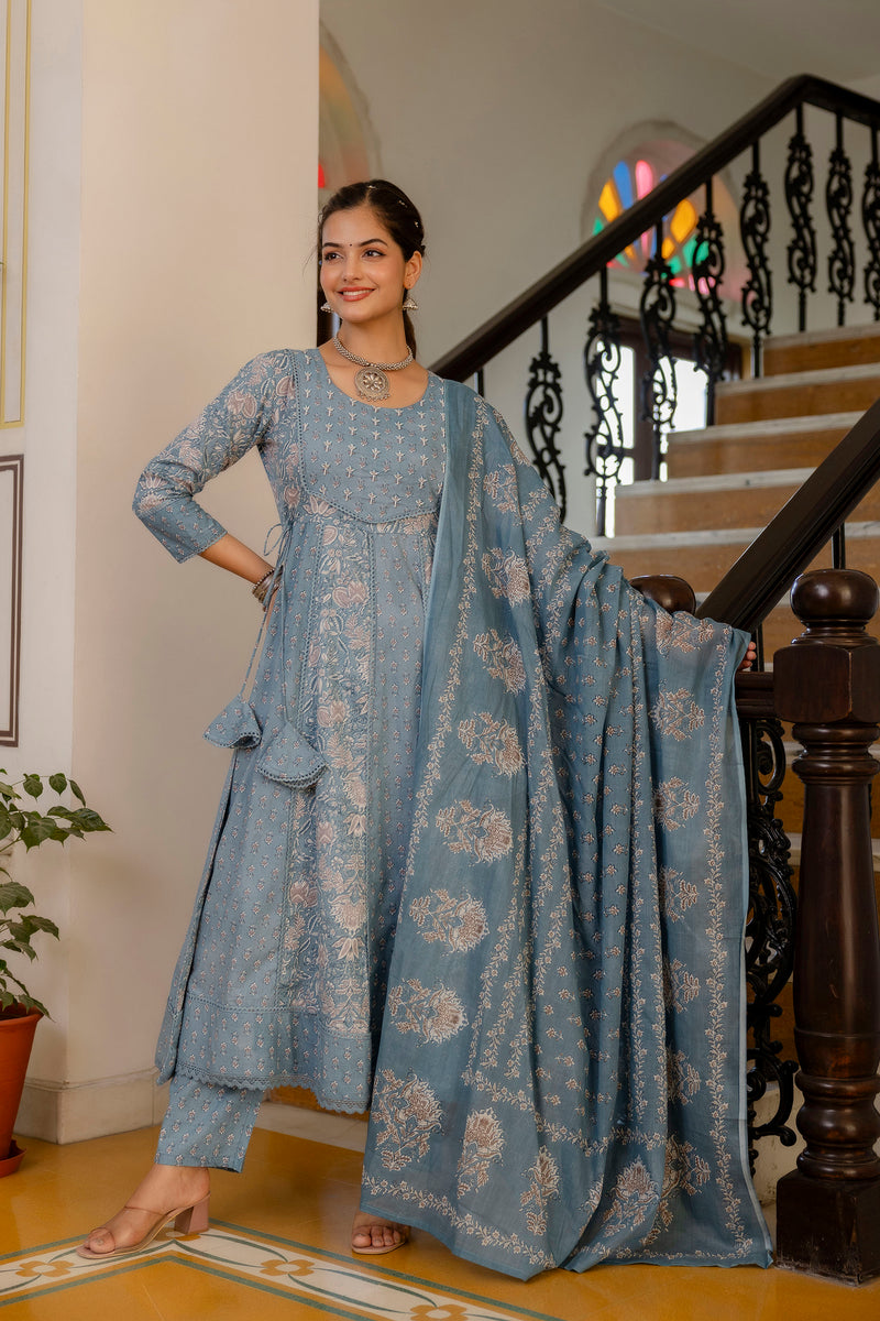 EthniFlair Floral Printed Panelled Aari Work Kurta with Trousers & Dupatta