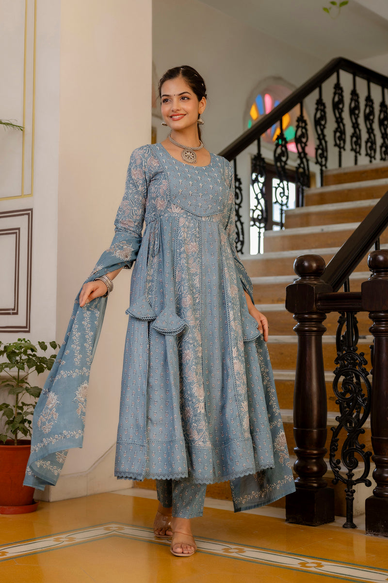 EthniFlair Floral Printed Panelled Aari Work Kurta with Trousers & Dupatta