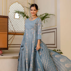 EthniFlair Floral Printed Panelled Aari Work Kurta with Trousers & Dupatta