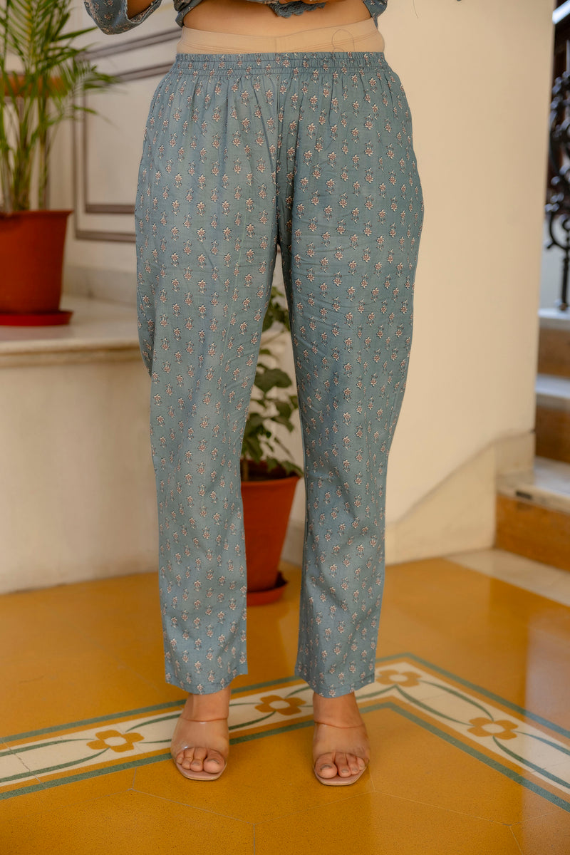 EthniFlair Floral Printed Panelled Aari Work Kurta with Trousers & Dupatta