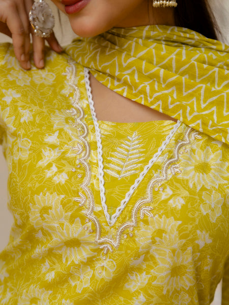 EthniFlair Floral Printed Embroidered Kurta with Patiala & Dupatta