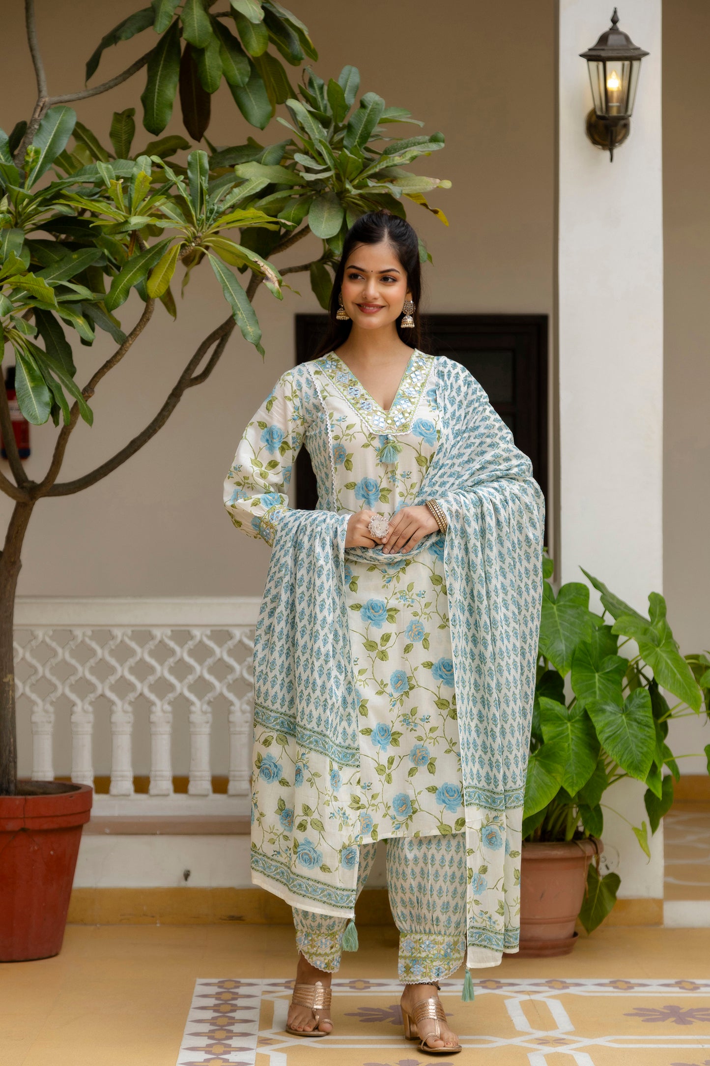 EthniFlair Women Floral Printed Regular Mirror Work Pure Cotton Kurta with Patiala & With Dupatta