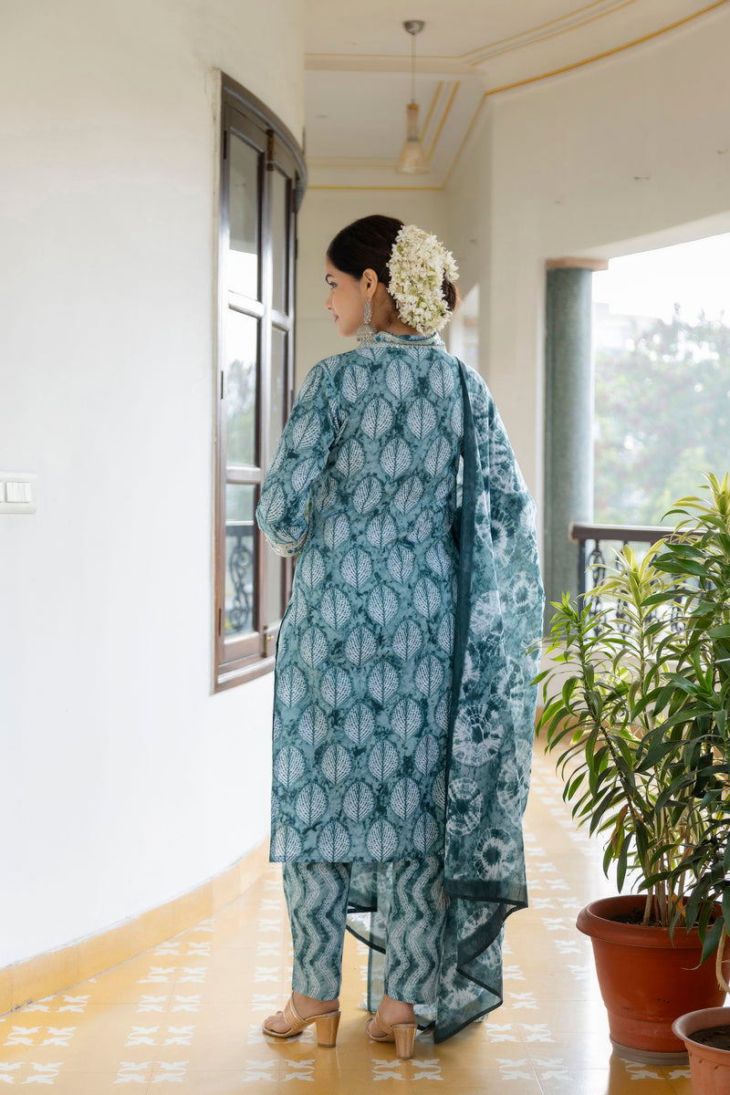 EthniFlair Embroidered Thread Work Kurta with Patiala & Dupatta