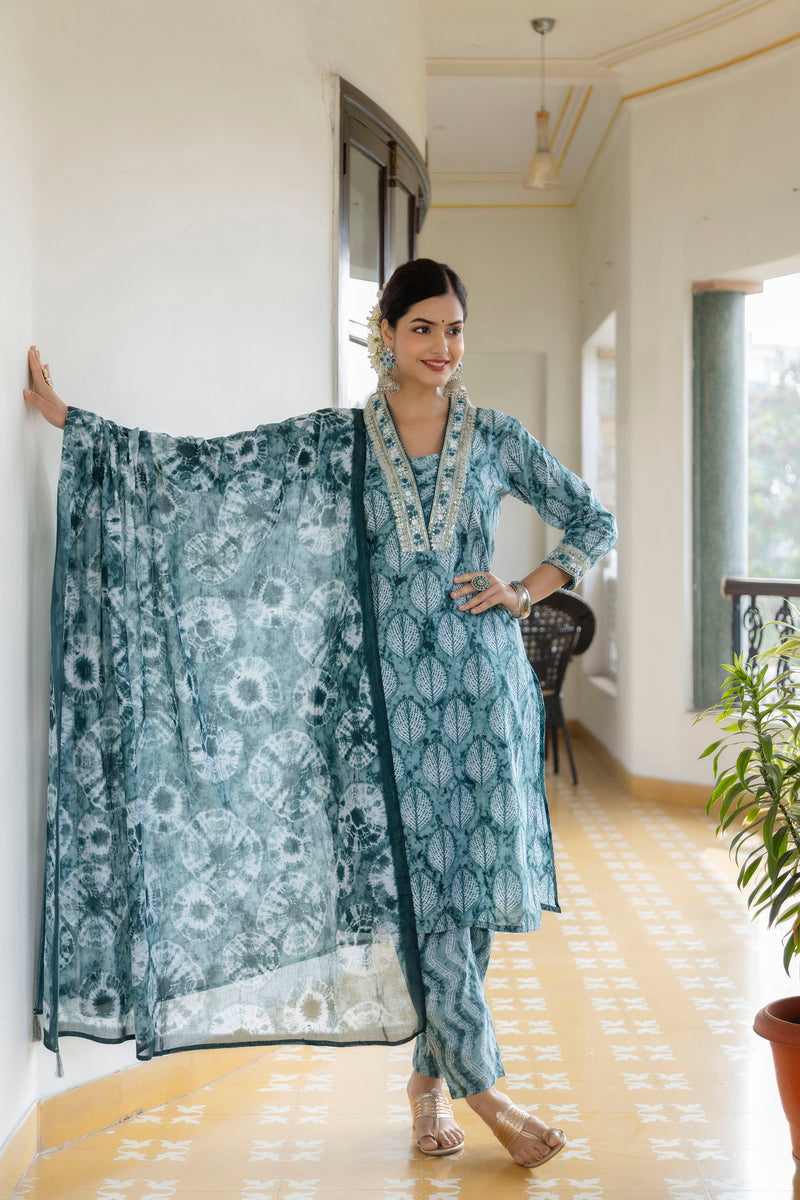 EthniFlair Embroidered Thread Work Kurta with Patiala & Dupatta