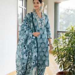 EthniFlair Embroidered Thread Work Kurta with Patiala & Dupatta