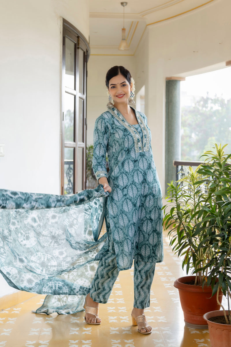 EthniFlair Embroidered Thread Work Kurta with Patiala & Dupatta