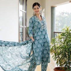 EthniFlair Embroidered Thread Work Kurta with Patiala & Dupatta