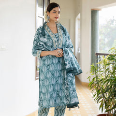 EthniFlair Embroidered Thread Work Kurta with Patiala & Dupatta