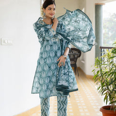 EthniFlair Embroidered Thread Work Kurta with Patiala & Dupatta