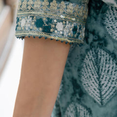 EthniFlair Embroidered Thread Work Kurta with Patiala & Dupatta