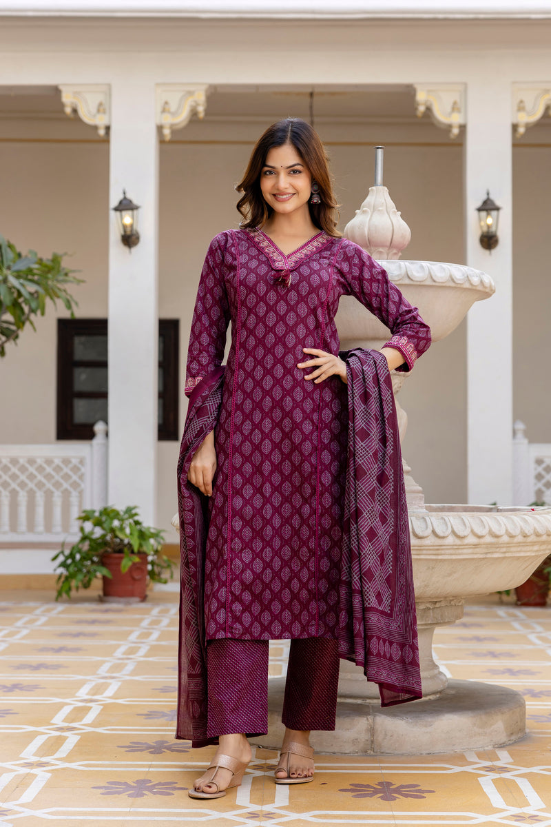 EthniFlair Floral Printed V-Neck Straight Kurta With Trousers And Dupatta