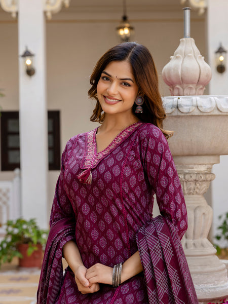 EthniFlair Floral Printed V-Neck Straight Kurta With Trousers And Dupatta