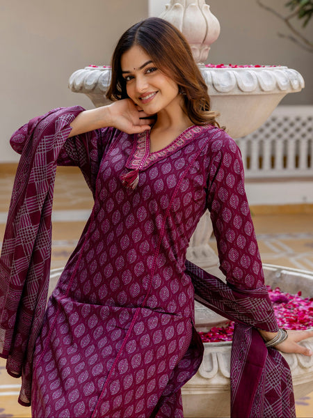 EthniFlair Floral Printed V-Neck Straight Kurta With Trousers And Dupatta