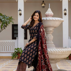 EthniFlair Geometric Printed V-Neck Straight Kurta With Trousers And Dupatta