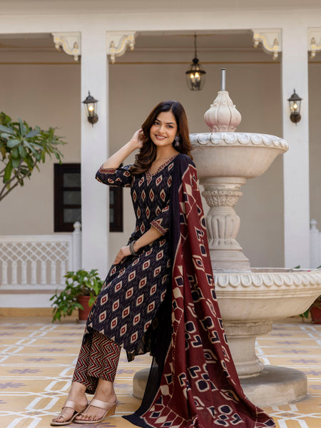 EthniFlair Geometric Printed V-Neck Straight Kurta With Trousers And Dupatta