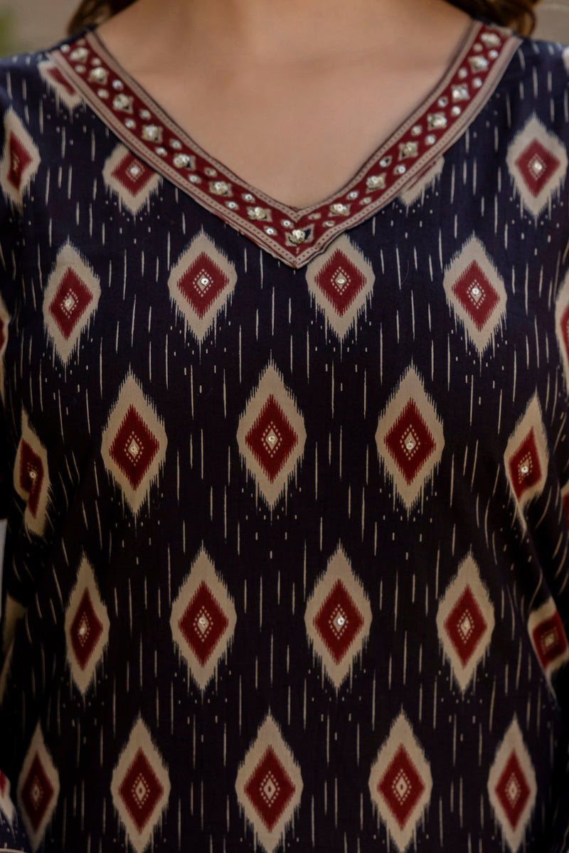 EthniFlair Geometric Printed V-Neck Straight Kurta With Trousers And Dupatta