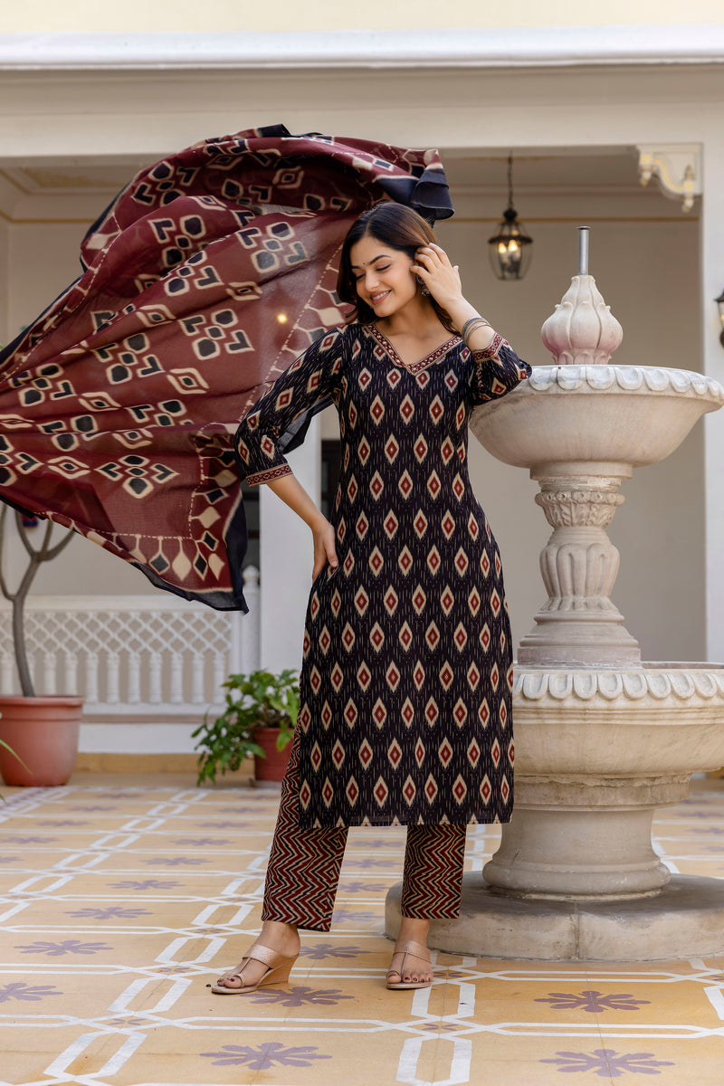 EthniFlair Geometric Printed V-Neck Straight Kurta With Trousers And Dupatta