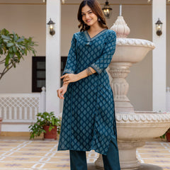 EthniFlair Floral Printed V-Neck Straight Kurta With Trousers And Dupatta