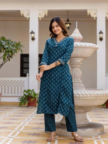 EthniFlair Floral Printed V-Neck Straight Kurta With Trousers And Dupatta