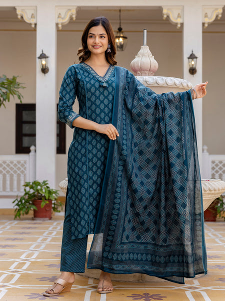 EthniFlair Floral Printed V-Neck Straight Kurta With Trousers And Dupatta