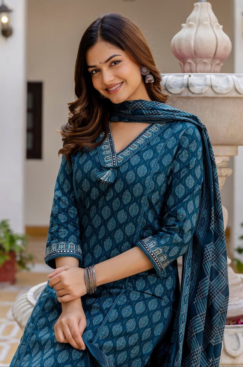 EthniFlair Floral Printed V-Neck Straight Kurta With Trousers And Dupatta