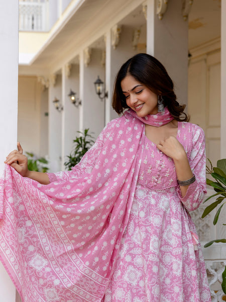 EthniFlair Floral Printed Round Neck Anarkali Kurta With Trousers And Dupatta