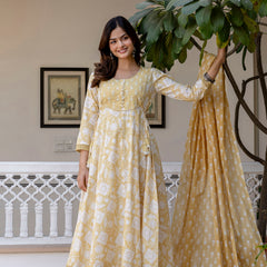 EthniFlair Floral Printed Round Neck Anarkali Kurta With Trousers And Dupatta