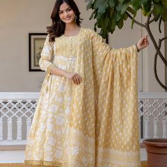 EthniFlair Floral Printed Round Neck Anarkali Kurta With Trousers And Dupatta