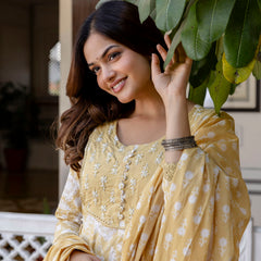 EthniFlair Floral Printed Round Neck Anarkali Kurta With Trousers And Dupatta