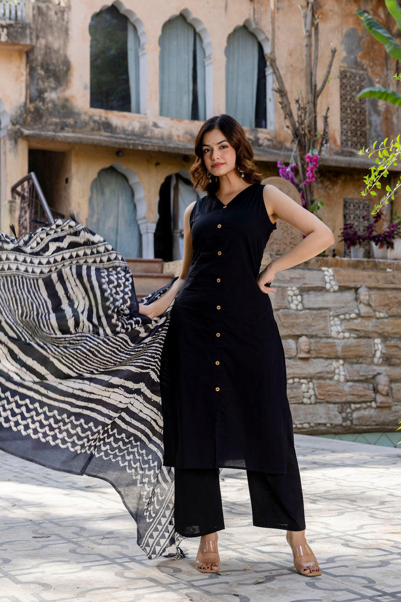 EthniFlair Kurta with Pyjamas & Dupatta