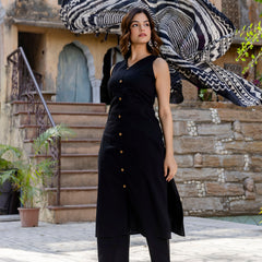 EthniFlair Kurta with Pyjamas & Dupatta