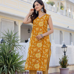 EthniFlair Women Cotton Lace Motifs Sleeveless Straight Kurta Pant Dupatta Set