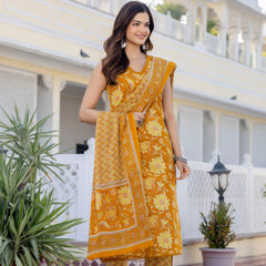 EthniFlair Women Cotton Lace Motifs Sleeveless Straight Kurta Pant Dupatta Set