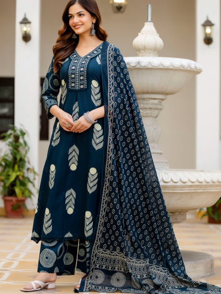Cotton Aari work Kurta with Palazzo & Dupatta